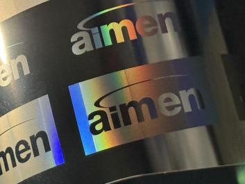 Surface pattering with ultrashort pulsed lasers